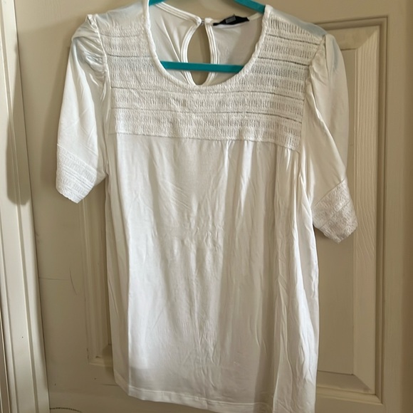 Cable and Gauge white blouse top - Picture 1 of 3